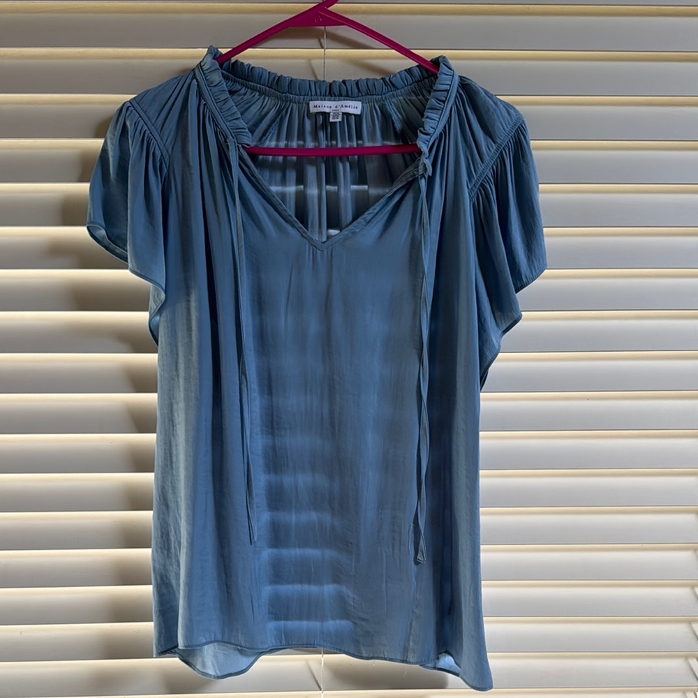 Gray Relaxed Puff Sleeve Blouse with Pleated Design